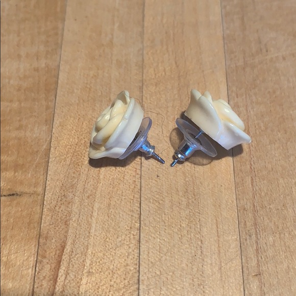 Rose Stud Earrings - Picture 2 of 4